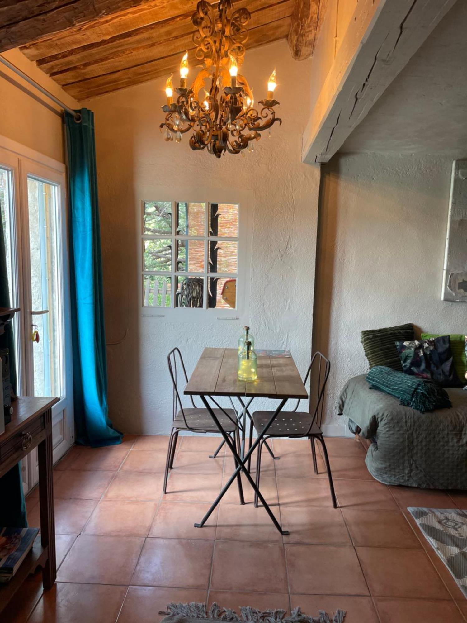 Chambre Familiale Avec Terrasse Aux Portes Du Verdon Lägenhet Trigance Exteriör bild